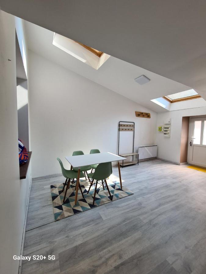 Au Vieux Vesoul Lägenhet Exteriör bild
